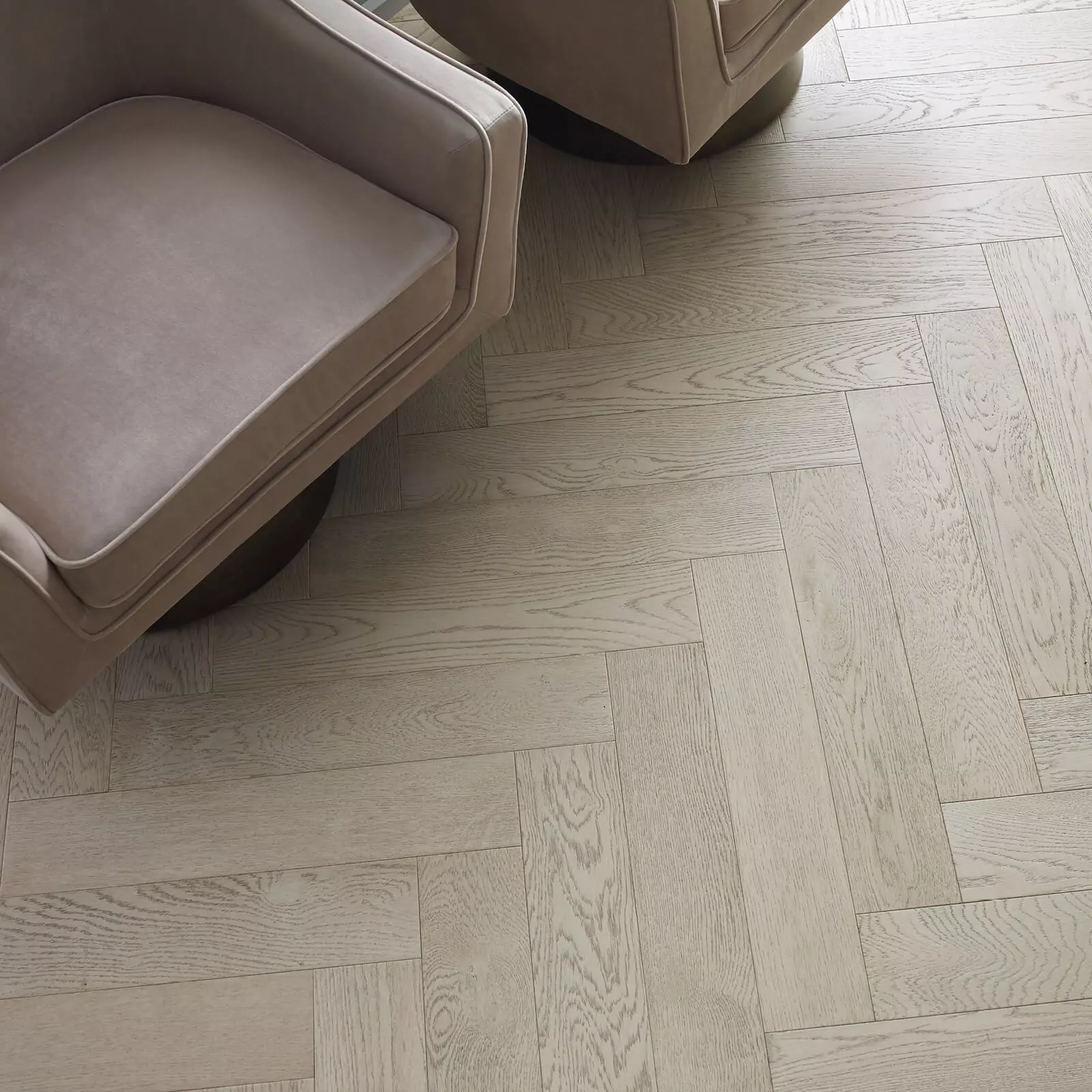 fifth-avenue-oak-sw663-01007-astor-office-detail-v-1600x1600-66a76da5c4bc7 (1) Hardwood flooring | Redd Flooring & Design Center